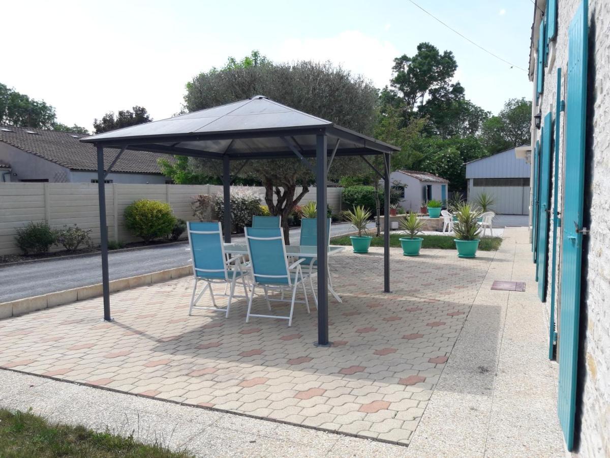 Le Logis De Lange Apt Les Aigrettes Saint-Hilaire-la-Palud Экстерьер фото