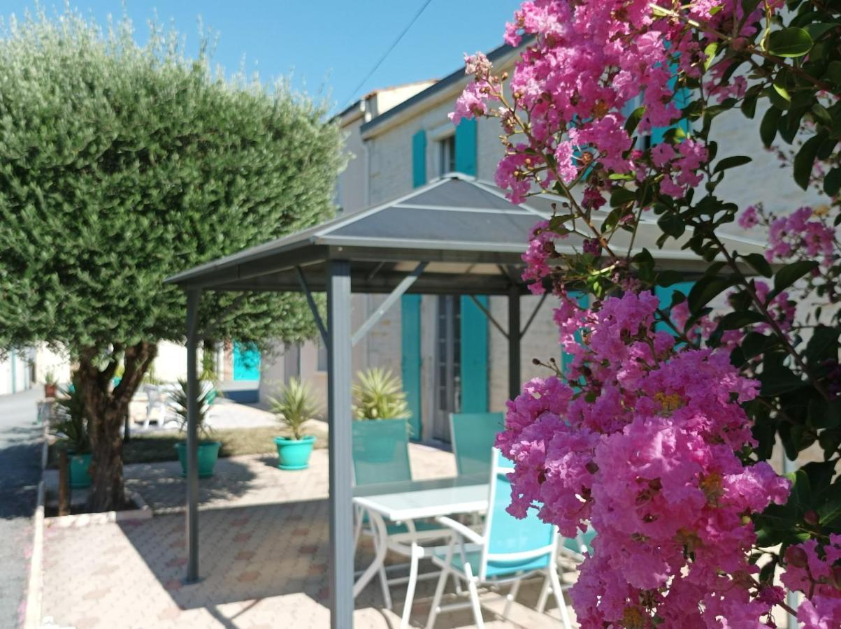 Le Logis De Lange Apt Les Aigrettes Saint-Hilaire-la-Palud Экстерьер фото